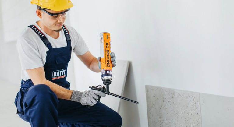 Эффективное и быстрое склеивание с помощью одного продукта.